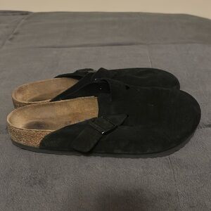 Birkenstock Boston’s Clogs, Size 10-10.5, Great condition, Black Suede